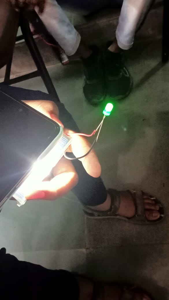 RajStembotix's tweet photo. Innovation Club Prabodh Level Training Day 4 on #Energysonservation #Advanceelectronics #STEMeducation at Smt.R.P. Chauhan Arts &amp; Smt. J.K. Shah &amp; Shri K.D. Shah Commerce College, Vyara,Tapi for Innovator students.
  @vnehra @narottamsahoo @InnoClubCHE @InfoGujcost @STEMbotix https://t.co/1LqHahEvlN