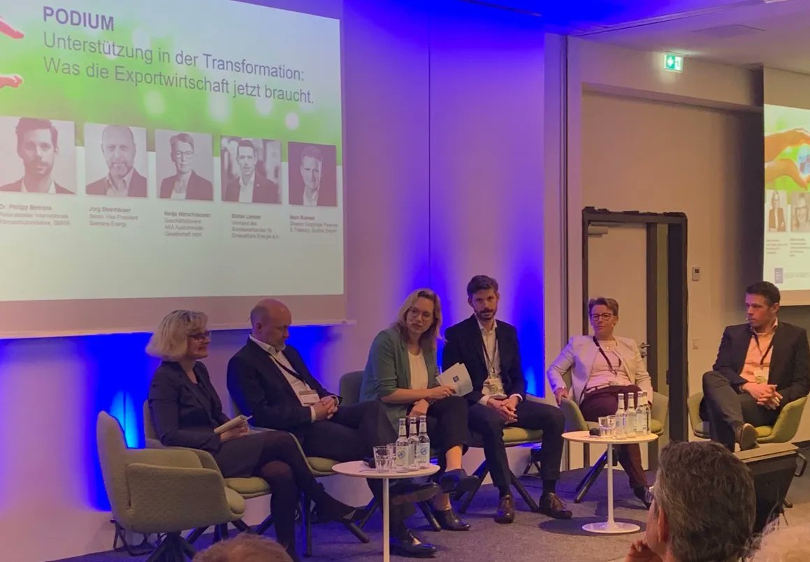 iki_germany's tweet photo. Today's #ExportDialogue2023 in Hamburg: Dr Philipp Behrens - head of the IKI unit @bmwk - in a panel discussion on "Supporting the transformation. What the export industry needs now".
#energytransition @climatefinance #EulerHermes @allianztrade https://t.co/H1JaqgNkMo