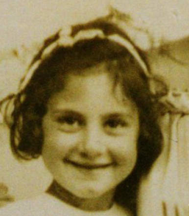 AuschwitzMuseum tweet picture