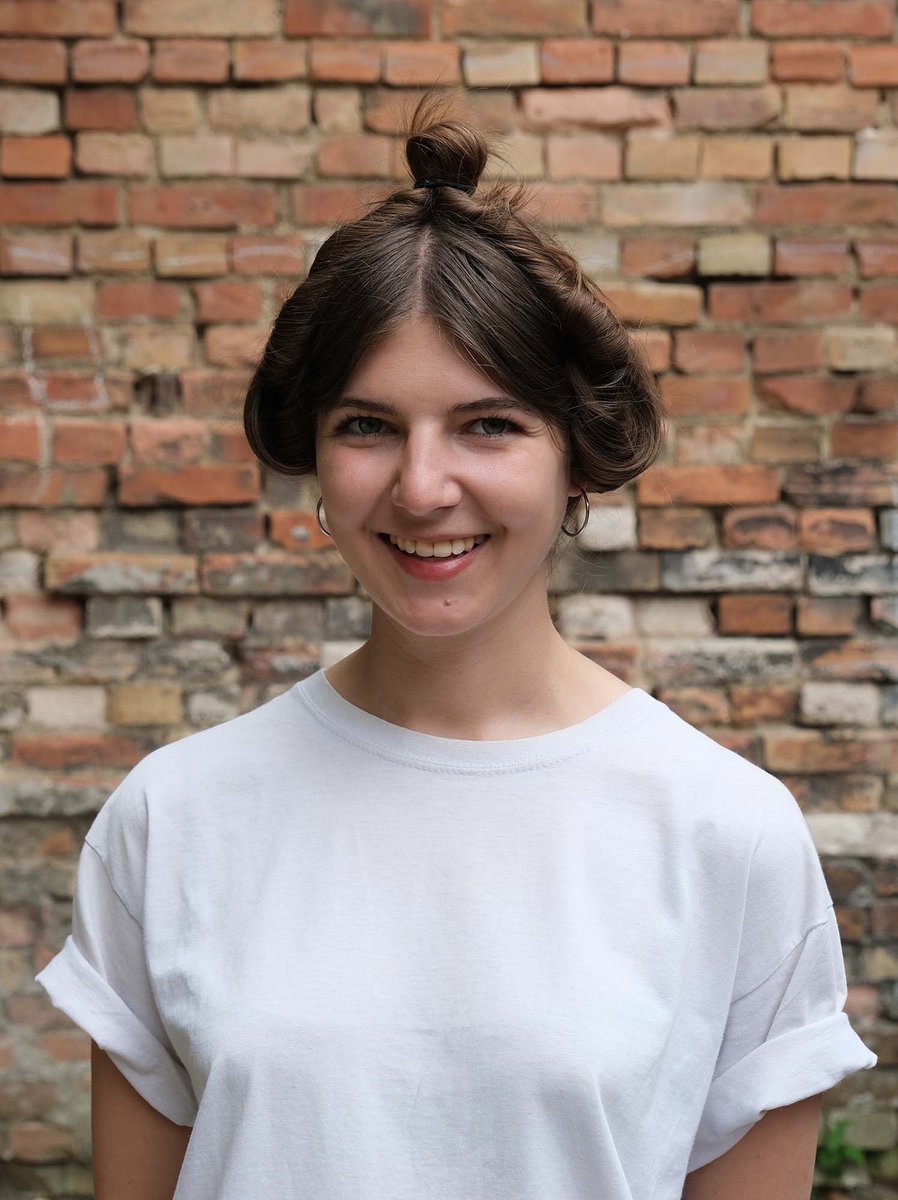 kreative_ideen's tweet photo. Saubere Sache: Sophia Reißenweber hat ein Klopapier entwickelt, das Abwasser reinigt. Damit gehört sie zu den neun Nominierten für den BESTFORM AWARD 2023.
@MWL_LSA
@burghalle
Foto: Franziska Meister
#sachsenanhalt #saxonyanhalt #moderndenken #bestform #wettbewerb #BurgHalle https://t.co/4UB7XBrQ6E