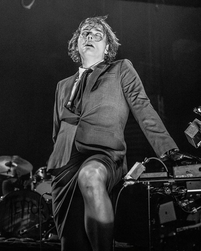 MCRupdates1's tweet image. Imagine being this hot