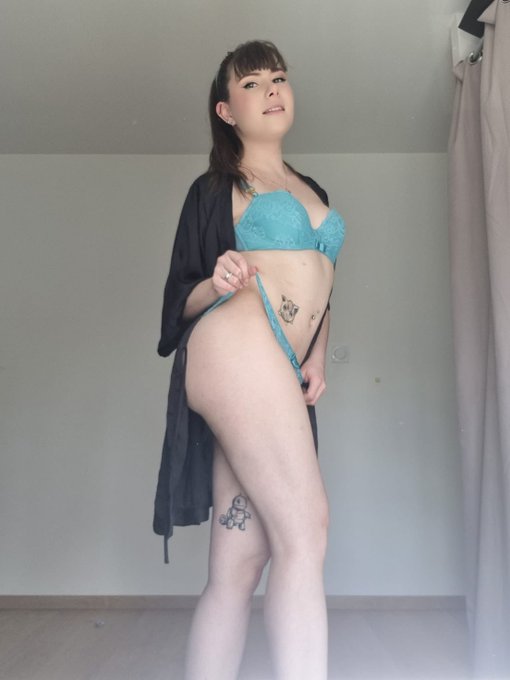 Bonne journ&eacute;e les amours   #MLRGIRLS  ➡️https://t.co/6ah3NFob4x ➡️https://t.co/jr2bn76D18 ➡️ https://t<a href="/tag/mlrgirls"class="tags">#MLRGIRLS</a>