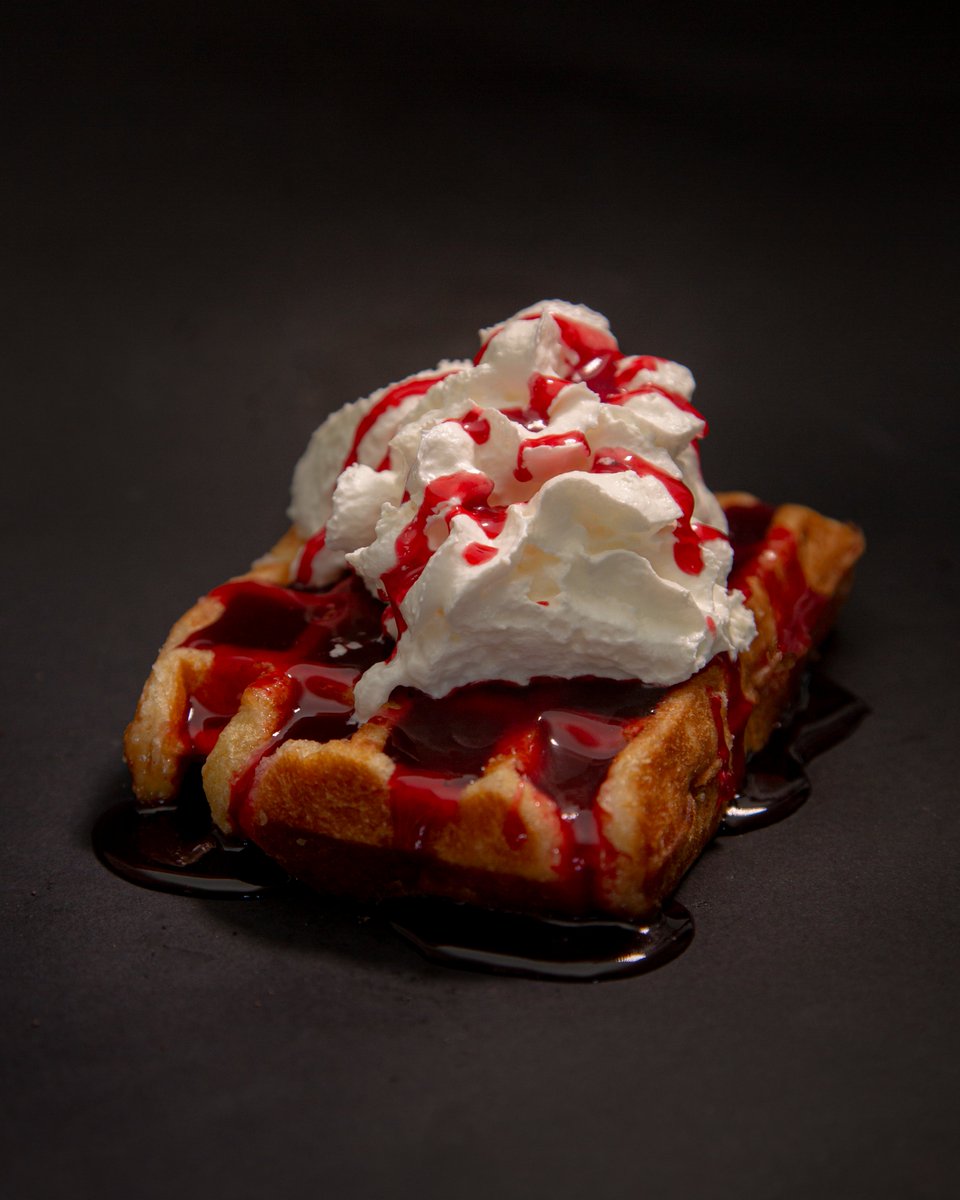 Nata, sirope de fresa y un gofre manneken-pis...😋

¿Te podrías resistir? 🧇🍓😍

Pídelos en 𝐧𝐮𝐞𝐬𝐭𝐫𝐚 𝐩á𝐠𝐢𝐧𝐚 𝐰𝐞𝐛 t.ly/83na

#GofresMannekenPis #Benidorm #gofre #crepes #chocolate #waffle #gofreBelga #nata #Sabemosloquetegusta  #momentosdulces #fresa