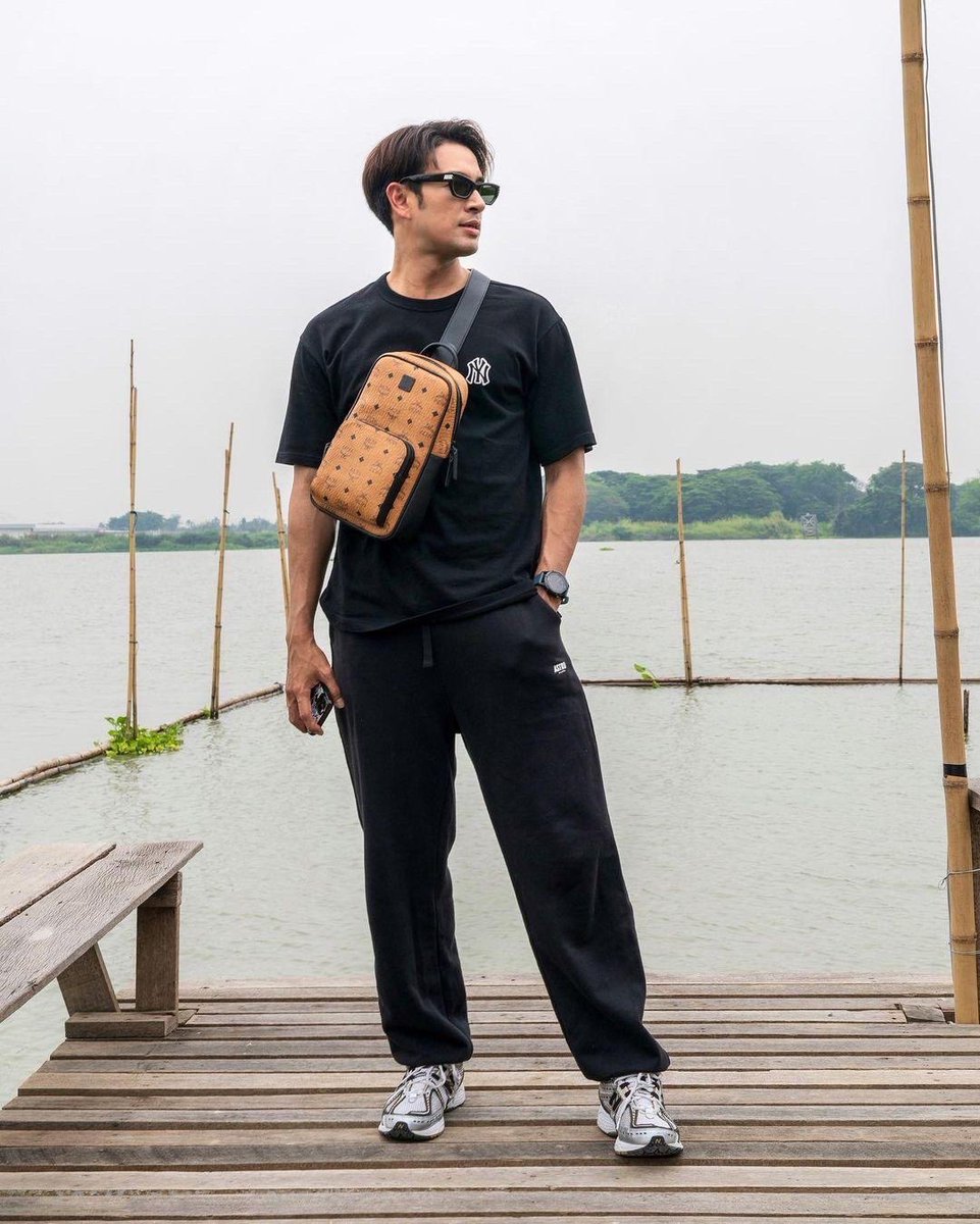 mcmthailand's tweet photo. #MCMSpotted Traveling with MCM

กระเป๋าฟังก์ชันนอล ตอบโจทย์สายท่องเที่ยว กับกระเป๋า MCM รุ่นใหม่อย่าง Aren Sling Bag in Visetos

สอบถามข้อมูลเพิ่มเติมได้ทาง
LINE OA : https://t.co/QByu8gtyzl

#MCMThailand #TravelwithMCM
#PeckPaLitChoke #great_rider #jamesma https://t.co/xwi6mWJTHb