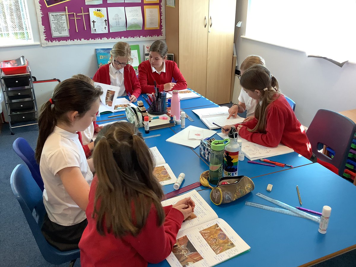 Barfordstpeters's tweet photo. Are all church buildings the same? Year 5 have been studying churches of different denominations and looking at their similarities and differences #bspRE https://t.co/elgqOYVeXU