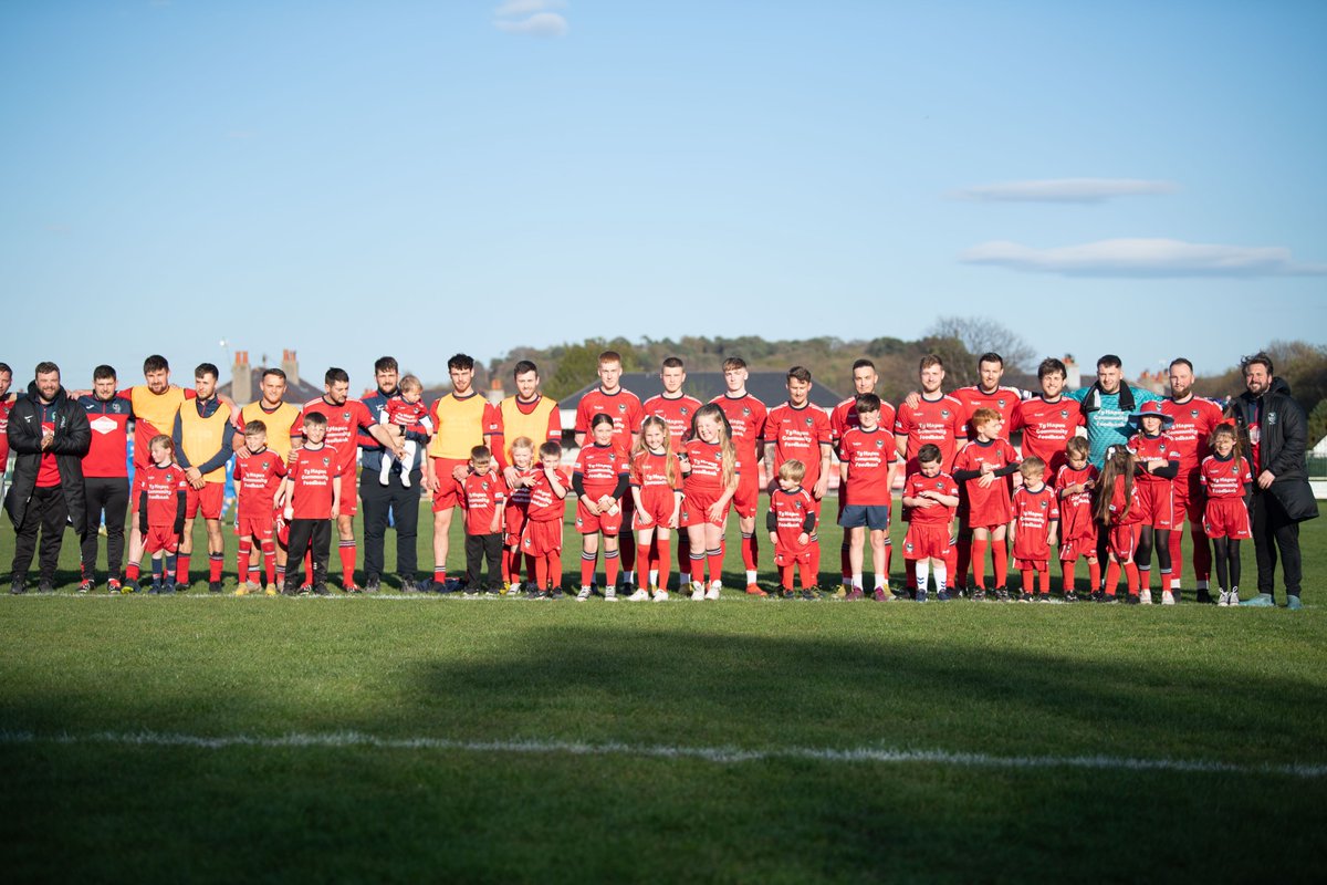 It amazes me that a bunch of lads, most of which come straight from work for a 6.30 kick-off, playing in the penultimate game of the season knowing that the club and team will cease to exist in 1 weeks time can go out and give such a brave performance as <a href="/LlandudnoAlbion/">Llandudno Albion</a> did last
