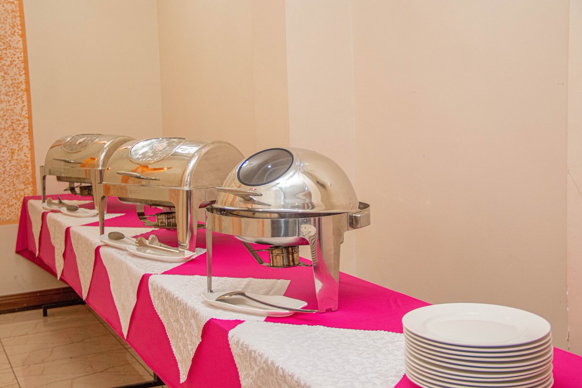 vicmarkhotel's tweet photo. Perfect your next conference or business event. Our menu offers an exquisite range of dishes that will leave your team's taste buds craving for more. Come, experience the grandeur and let us cater to your conferencing needs.
#conferencepackage
#vicmarkhotelnakuru https://t.co/10Ss9zN887