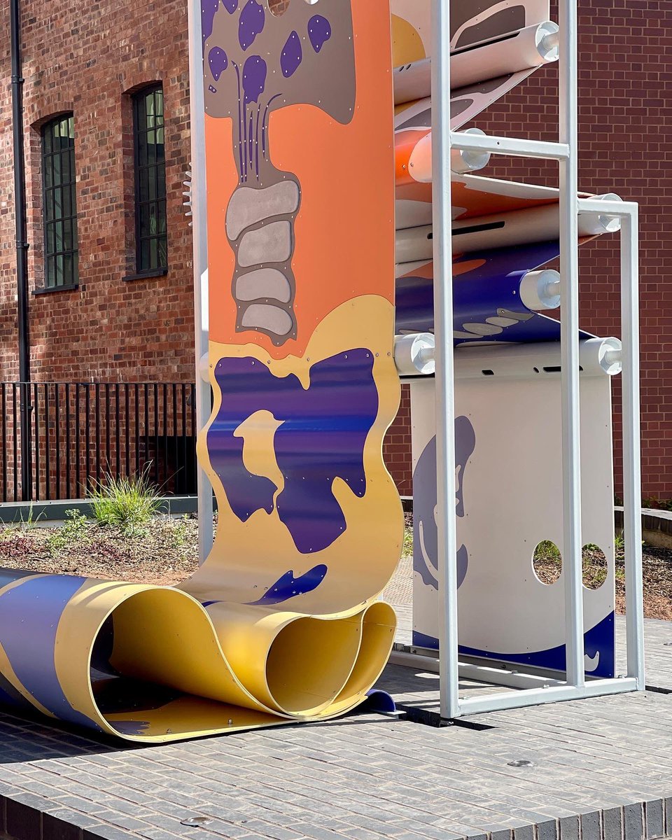 eprjcts's tweet photo. Holly Hendry’s ‘Lip-sync’, a major new public artwork for Birmingham commissioned by Birmingham City University (BCU) and curated by Eastside Projects has been installed at its city centre campus outside the new @STEAMhouseUK https://t.co/AFxlTlzw7X