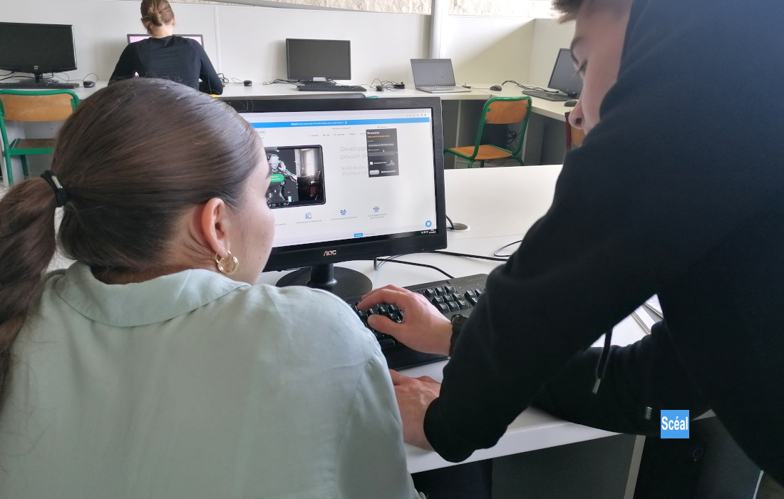 Lycée Alfred Kastler, dernière ligne droite avant l'envoi des scénarios au CNC. Date limite de dépôt des dossiers : le 6 mai. "Écris ta série !" est un défi d’écriture national pour les établissements scolaires et centres d'animation jeunesse. 
<a href="/LeCNC/">Le CNC</a> <a href="/education_gouv/">Ministère Éducation nationale</a> #cinema