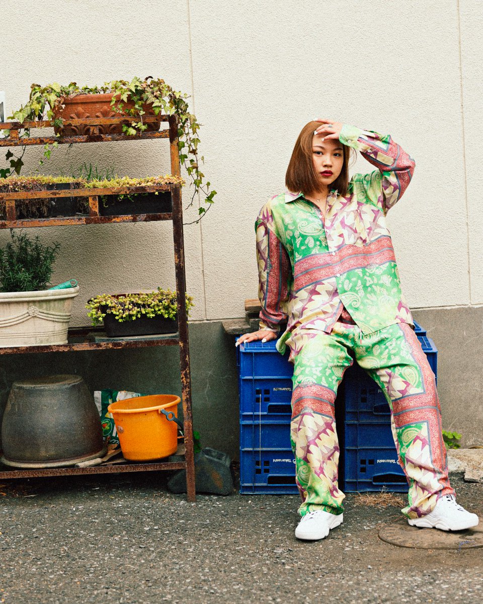 sneakersnstuff's tweet photo. New in: Aries. Shop it: https://t.co/kQpc0mjOBW https://t.co/MrIak58KhR
