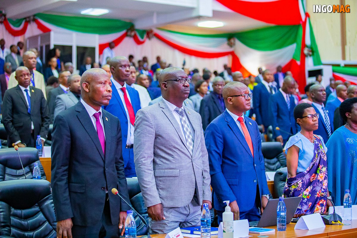 IngoMagazine's tweet photo. Depuis ce jeudi 20 avril 2023, se tiennent au Palais des Congrès de Kigobe, les activités de 2 jours du #FNDB2023, 2ème édition, sous le thème: "Vision Burundi pays émergent en 2040 et pays développé en 2060, sous le Haut Patronnage de Chef de l'Etat, S.E Evariste #Ndayishimiye.
#Dévelopment
#ingomag                                                                                                                                                           #Burundi