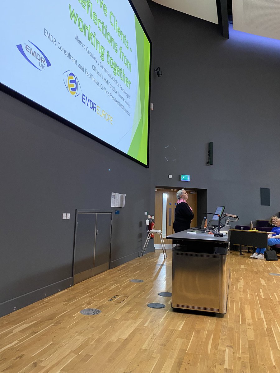 PPT_SPFT's tweet photo. #ppconf Maeve Crowley talking about working with people who dissociate https://t.co/j85Zirf3XF