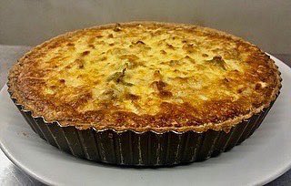 BrynJones_GA's tweet photo. Lots of recipes about quiche in the papers this week. Here is our version - NATURAL SMOKED HADDOCK, LEEK AND CARAMELISED ONION TART. The recipe can be found on our Facebook or Instagram pages @gordonarmsrestaurantwithrooms
#CoronationDish https://t.co/5qBrRXHLwg