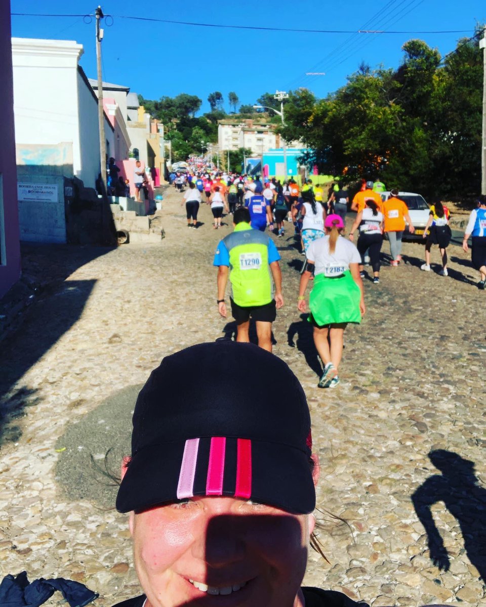 riridiamond7912's tweet photo. Koesister hill is winking at me⦠see you 28 May! #slaveroutechallenge #brimstone #capetown #socialrunner https://t.co/z0IaNYqh0V