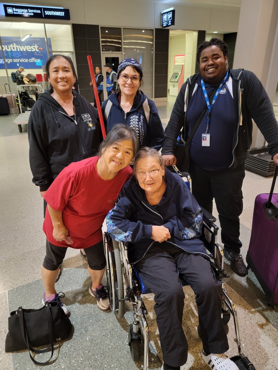 lanihuli's tweet photo. Mahalo so much 4 @SouthwestAir Tim's help getting us back to sac! ❤️ 2 sac and hawaii crew in honolulu and big island! Talk about sevice w/a smile, 1st class aloha all the way!    😍 https://t.co/f6rtjERtjI