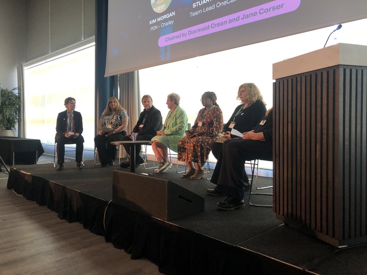 FutureNurseUK's tweet photo. #SCFTDigitalInnovationConference truly demonstrating clinical innovation and leadership #inspiring A lot of changes solving real issues making a collective gain #deliveringtripleaim @TheIHI @DHCNIO @teamCNO_ https://t.co/i8AWAGNCDA