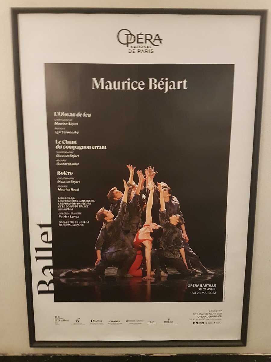 jmledo1's tweet photo. À table !!! #SoiréeMauriceBéjart @BalletOParis du 20/4 au 28/5 
#OiseauDeFeu #ChantDuCompagnonErrant
#Boléro https://t.co/C7ACMeQxvx