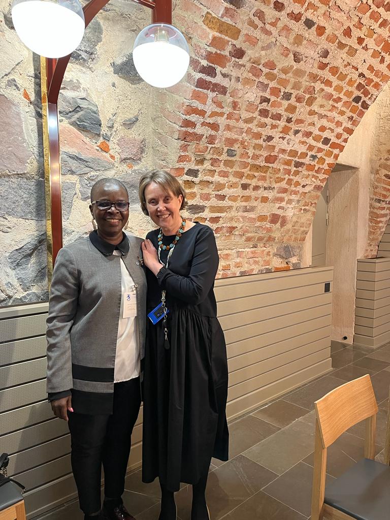 It was a great pleasure to bump into you @ the Ministry of Foreign Affairs during my visit to Helsinki. What a small world. It is always good to maintain healthy interpersonal relationships @Kerstingeneva @UNEP @GreenGrowthHub @ylefoundation @SieweCyrille https://t.co/r0V07PVv1j