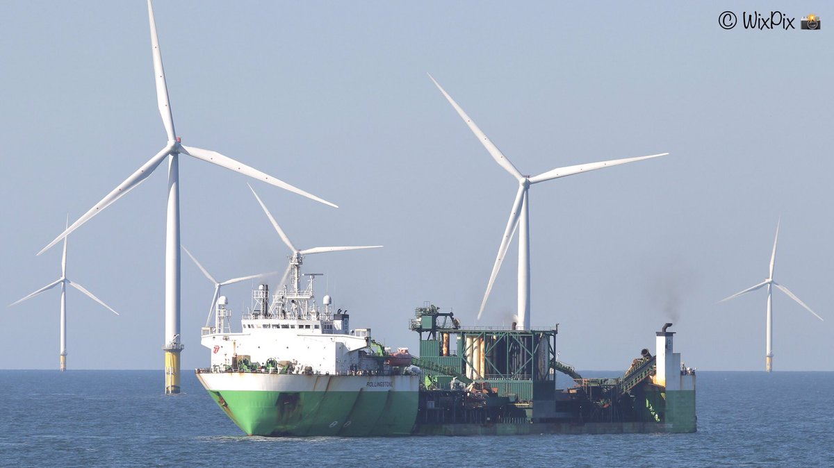 WixpixRob's tweet image. There’s a #Rollingstone in the Farm. (Spot the 👅)

Arrived this morning from Vlissingen, Holland 🇳🇱 

Pipe laying vessel at the #WalneyWindFarm off the Cumbrian coast this morning.
#DemeOffshore 
#offshorewind
#renewable
