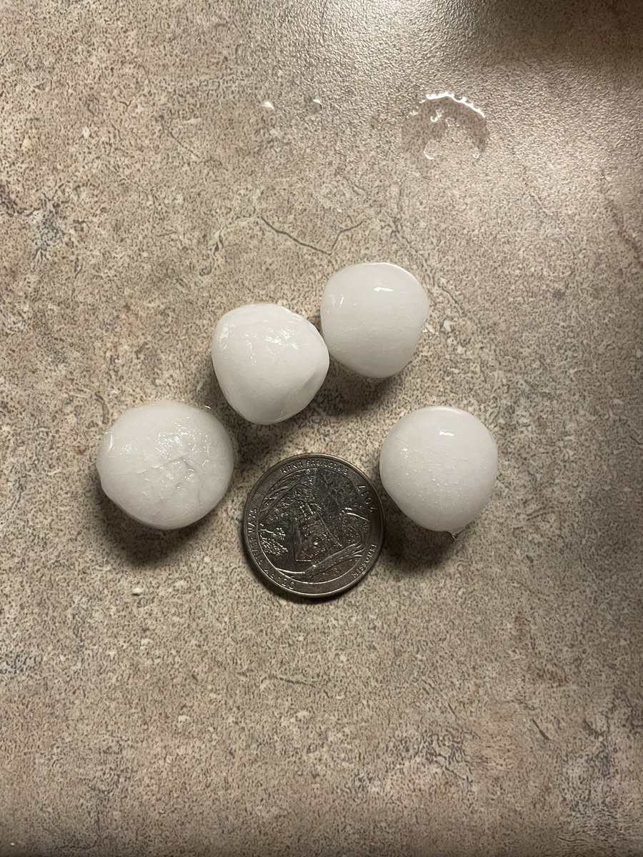KorianR's tweet photo. Quarter-sized hail in Leavenworth, Kansas this morning! Also with lots of lightning and heavy rain! https://t.co/KsYAC4nZtG