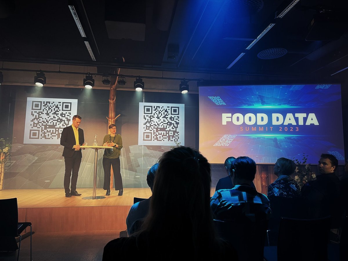 Delighted to join @Lindamadig of @Bordbia to talk about Ireland’s food story at the Food Data Summit 2023 in Helsinki Yesterday. Also the most exciting approach to a stage ever! Thanks to @superduperkev for taking the snaps from the floor and @GS1Finland for the invitation. https://t.co/hQX5MeQTA1