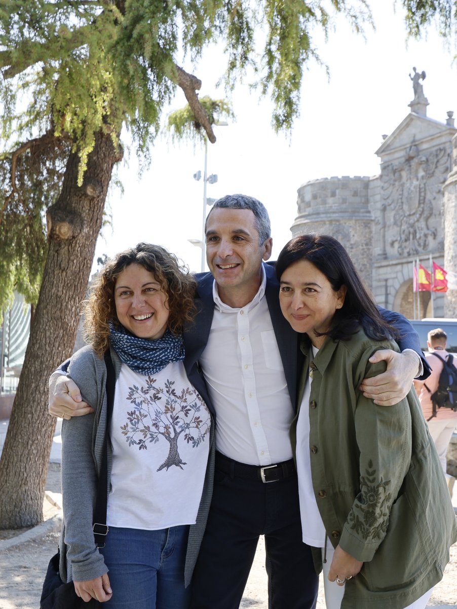 EstebanPanos_Cs's tweet photo. Hay un proyecto diferente para #Toledo. Ambicioso. Sensato. Responsable. 

Detrás, personas que aspiran a una ciudad moderna en la que pasen cosas grandes 

La candidatura de CS al Ayuntamiento tiene alma transformadora y el #28demayo pasamos a la acción https://t.co/ixyCNocsG6