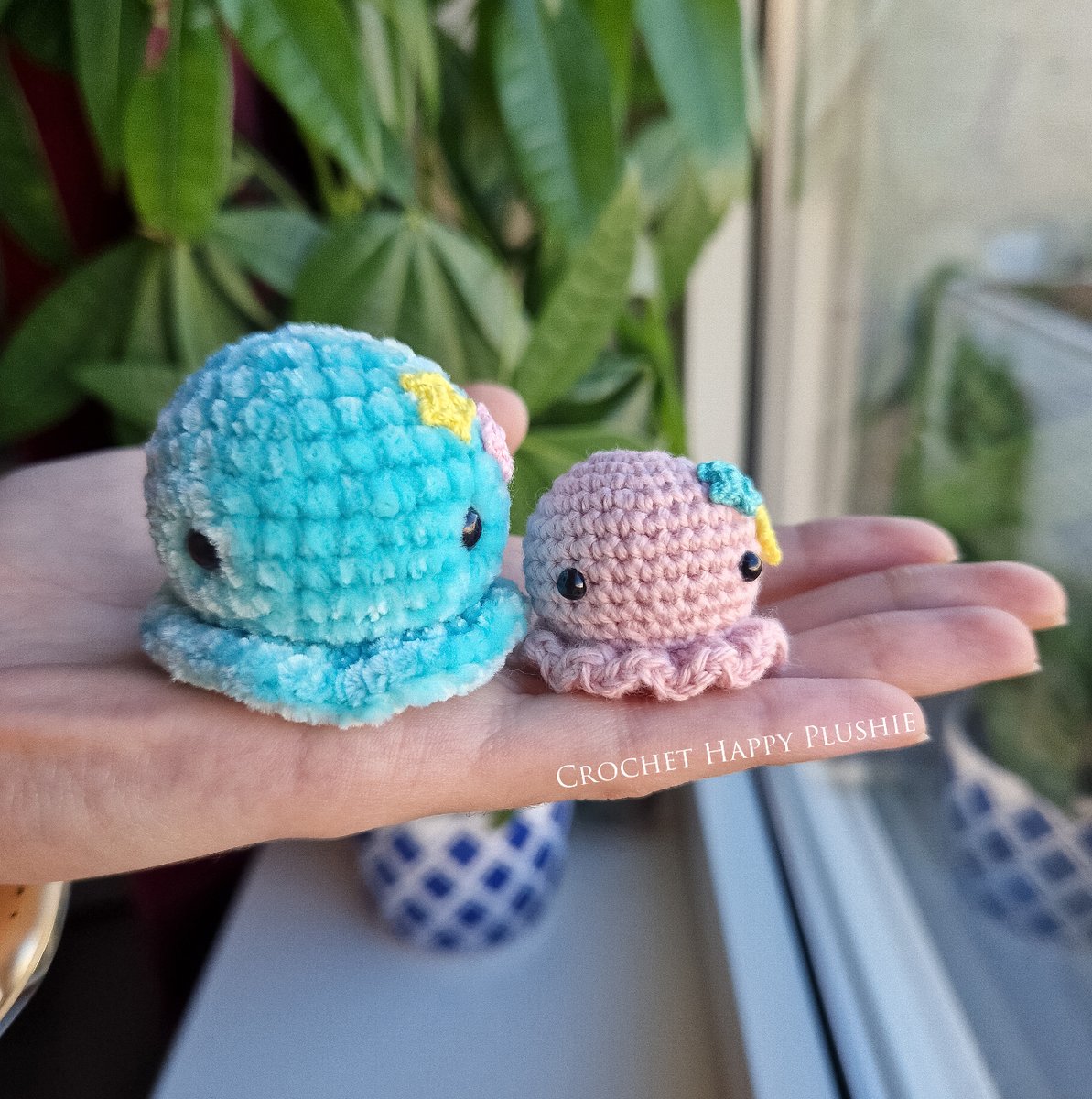 🐙Head over to my blog to download the pattern and create your very own adorable octopus friend. Can't wait to see your finished creations!
Link to free pattern: bit.ly/41B1zZ3

#amigurumi #howtocrochet #crochet #etsy #handmade #amigurumis #handmadewithlove #art #diy
