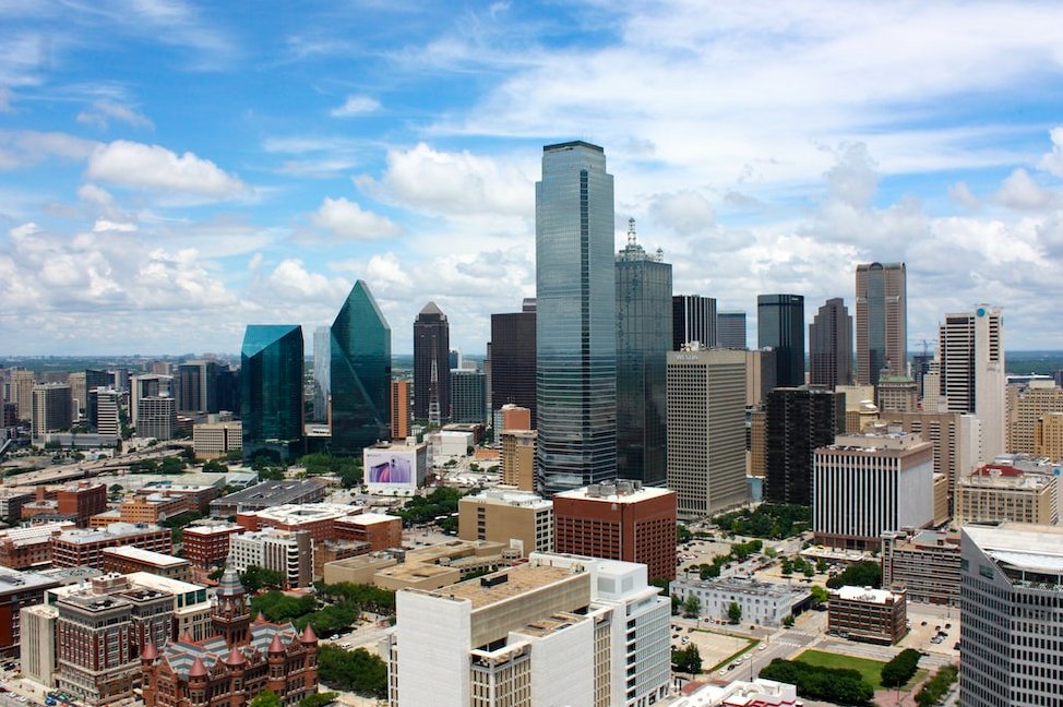 PFRfoundation's tweet photo. 🤔 Can you guess where DFW ranks among the country's metro areas with foundation issues? Not sure? Tag a friend. We'll reveal the answer tomorrow! #FreeEstimate #FoundationSystem  https://t.co/1uhaHiNk4g https://t.co/Rsi8WkDkz6