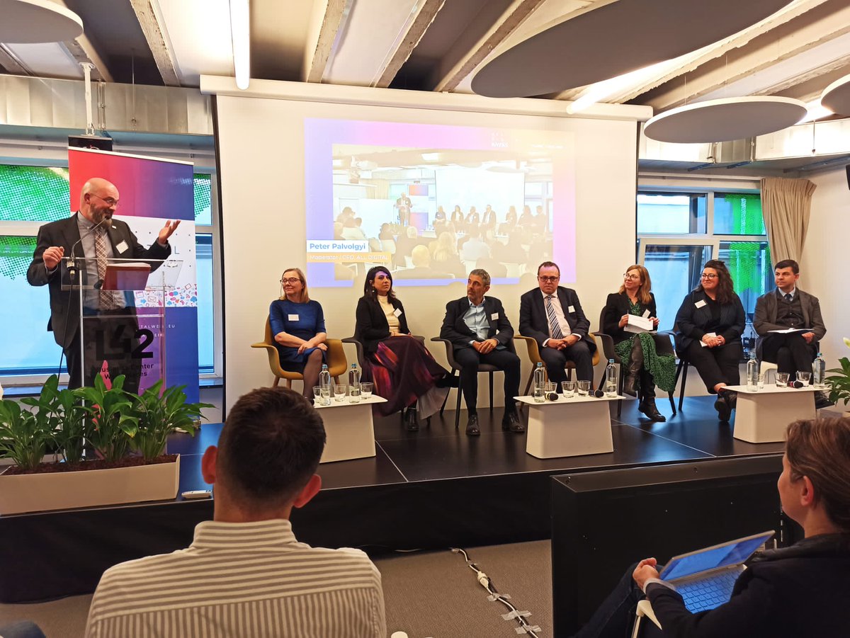 up_aupex's tweet photo. 📍AUPEX participa estos días en la Asamblea general de @AllDigitalEU 

🚀Ayer fue el lanzamiento internacional de #AllDigitalWeeks,la campaña europea para la #inclusióndigital que fomenta una #ciudadanía europea con #competenciasdigitales para participar plenamente en la sociedad https://t.co/EtTuDvfgvM