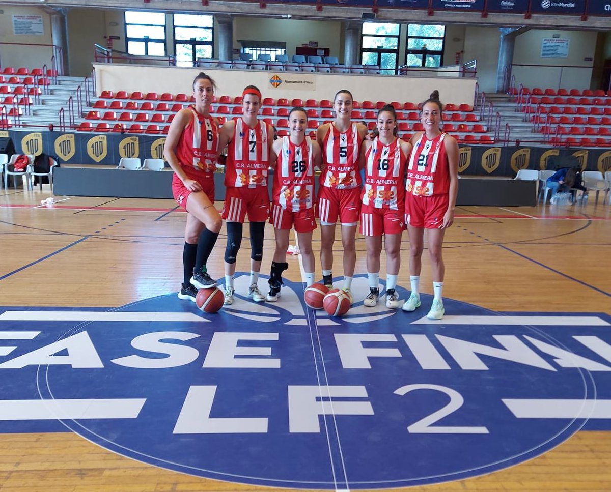 cbalmeria's tweet photo. 🏆#FaseFinalLF2 
A punto de comenzar el 1er partido 
6 Almerienses y canteranas parte esencial del equipo @ISE_Ingenia CB Almería 
El camino 
#Competimosformando
#FormamosCompitiendo

@dipalme_almeria @aytoalm https://t.co/bf6p5WeK1h
