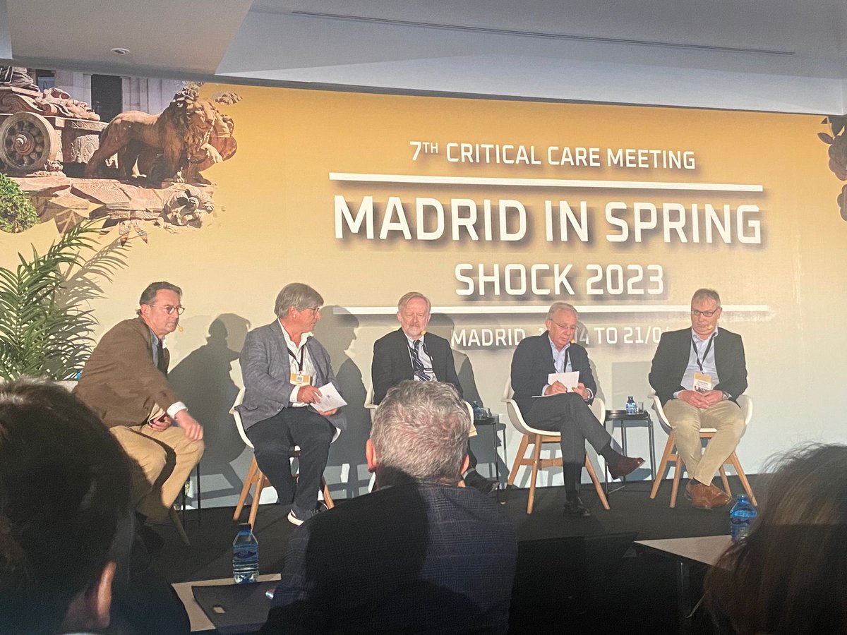 #AnestesiaCAULE asistiendo a #Shock2023, uno de los meeting en cuidados críticos más importantes a nivel nacional. Con muchas ganas de aprender y compartir experiencias