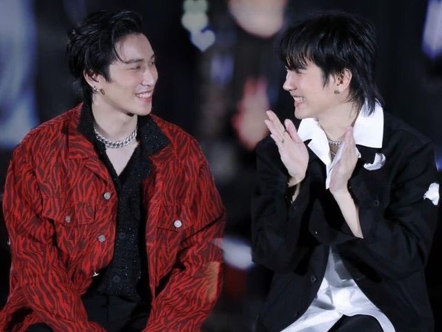 bbbsupportph's tweet photo. Is there any other words to tell someone you love them the most other than I love you?

Yeah all of those words from me to you. All my love for you BibleBuild 🖤💙

[ #EverySummerWithBibleBuild ]
#BibleWichapas #BuildJakapan 
#ฟองอากาศของไบเบิ้ลบิว #BibleBuild https://t.co/J3Ql3RtBOP