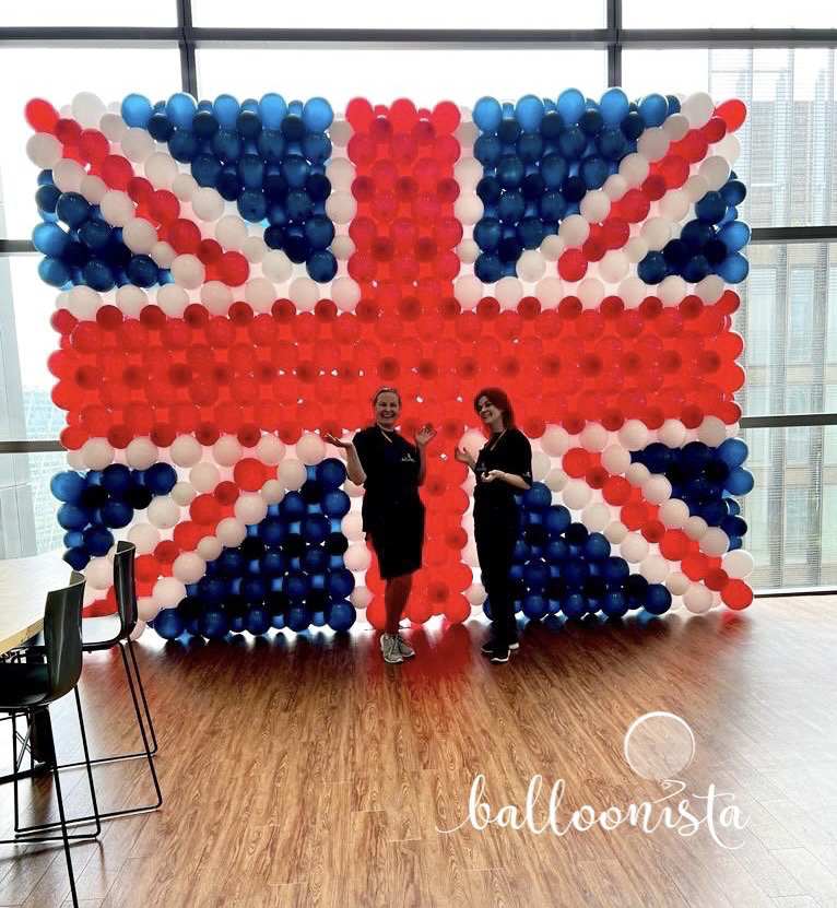 *Countdown to Coronation!* 👑
Check out the size of that flag!! 🇬🇧

TWO weeks to go before the Big Day on Saturday 6th May!! Check out office and street party decor on our website.

#luxuryballoondecor #coronation 
#streetpartydecor #streetpartyideas #luxuryballoonarch #luxurye