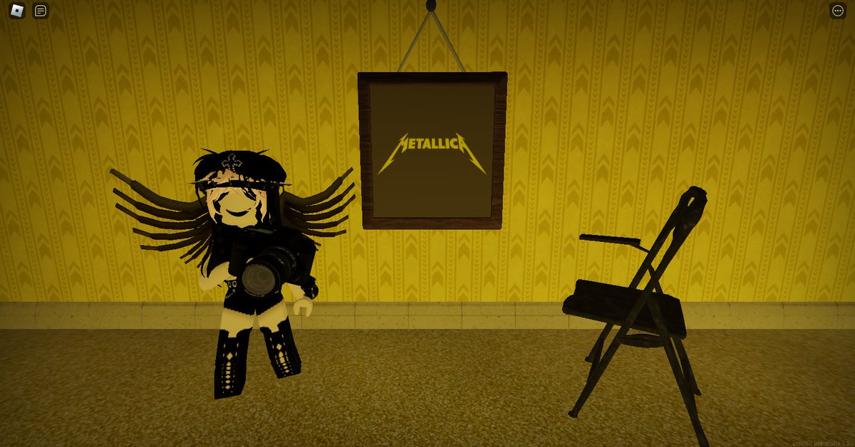 xKEEPITMELLO's tweet photo. Metallica x Backrooms https://t.co/wqx28auwuv