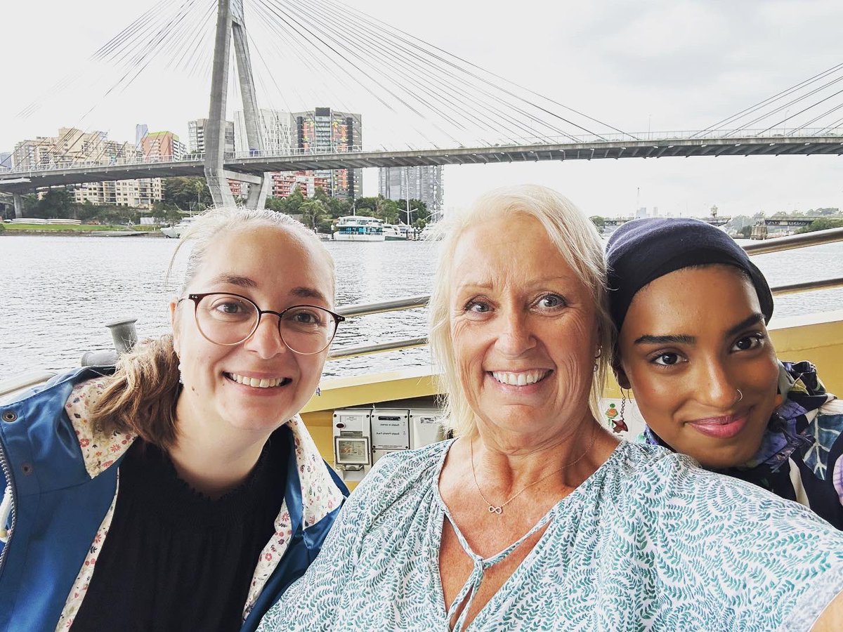 goneesy's tweet image. INSW work tour re development of Blackwattle Bay with 22 colleagues. Lunch at the Fish Markets and ferry back to Barangaroo. What a team!! #insw