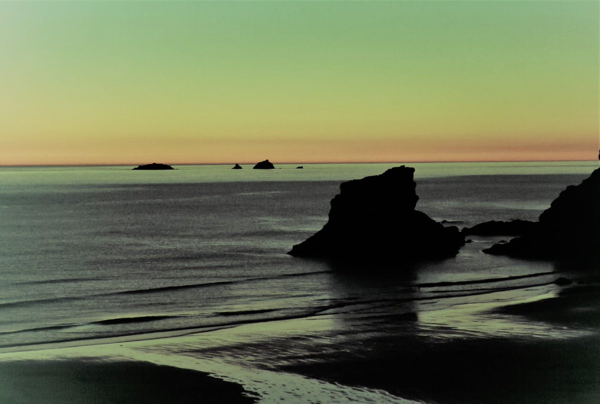 Available weeks at #Seagulls #Porthcothan Bay  #Padstow 24th June- 1st July, 1st-8th July &amp; 15th-22nd July.