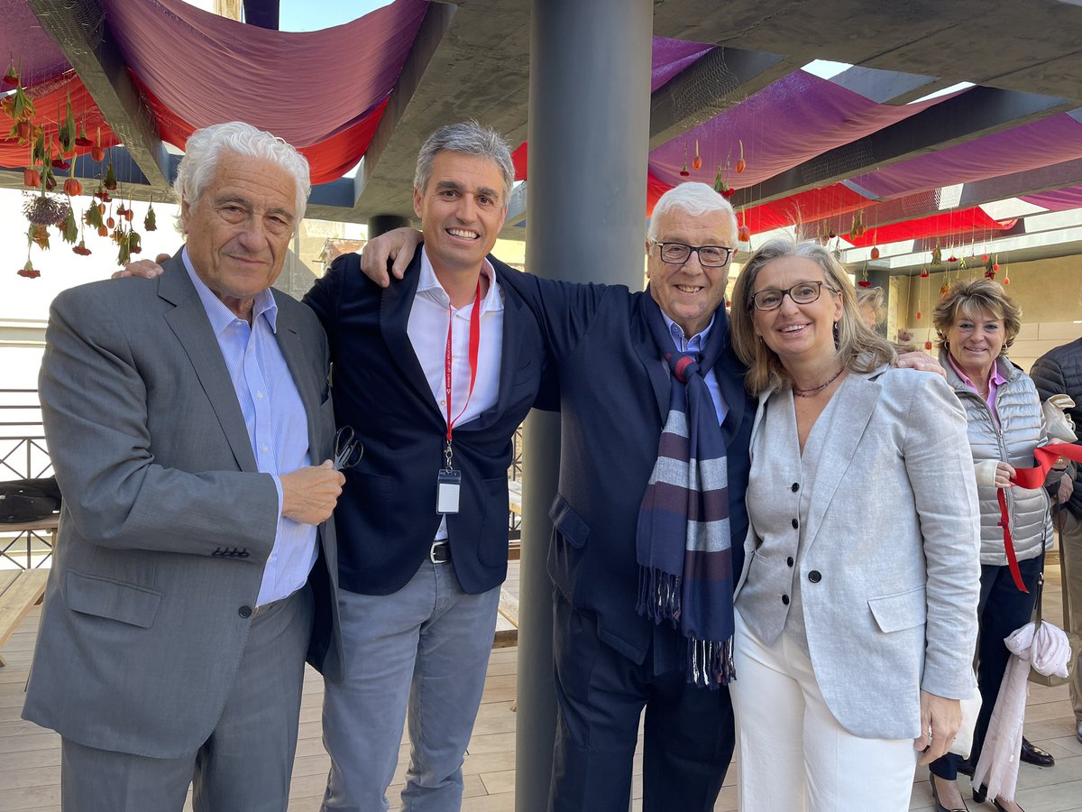carloscami_'s tweet photo. @CarlosCami73 #Stucom #Barcelona @_Confederacio #Educació https://t.co/ondVfjV4jZ