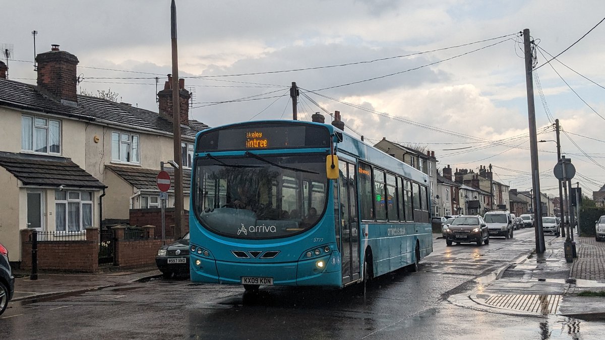 WillsBusSpot's tweet photo. #Loanday 15/04/23
On loan for just 5 days from the 14/04 to the 18/04, Arriva Colchester had on loan VDL SB200 Wright Pulsar 2 3777 - KX09 KDN from Southend. It is pictured in Braintree on 133 on Saturday afternoon. https://t.co/nixISEdyYr