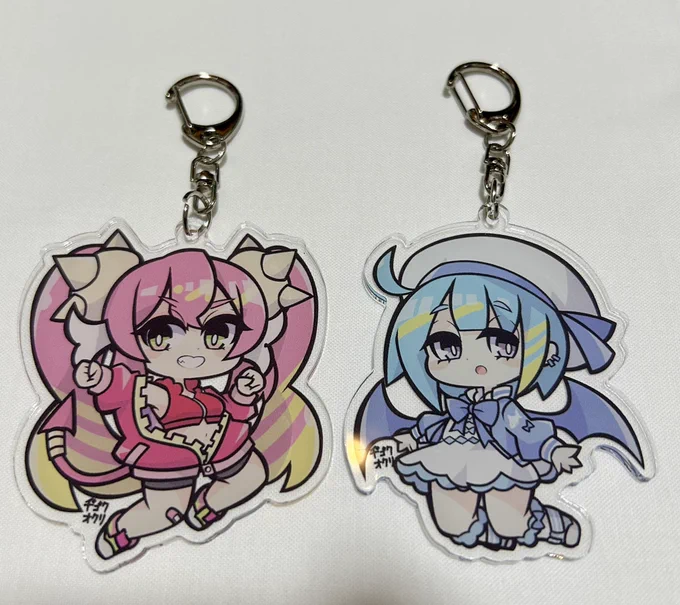 今月23日の強欲で謙虚なイベントTURN13で個人的にとても好きなモンスター達のアクキーを頒布します!サイズは7.5×7.5で作ったのでなかなか大きめになってます!! #OCGオンリー 