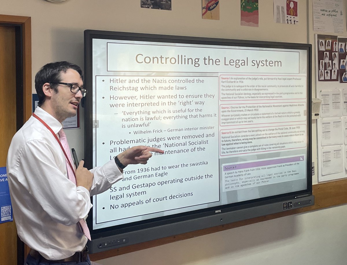 Our very own Mr Smith (<a href="/prohistoricman/">Conal Smith</a>) inspiring GCSE students in the History classroom! Bravo! #StChrisBahrain #StChrisSenior #StChrisHistory