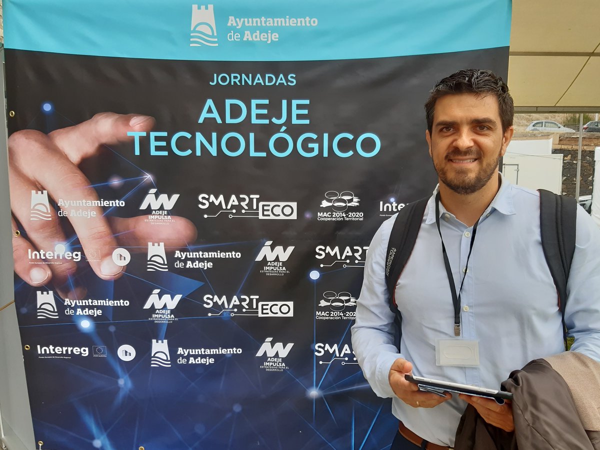 OpenCanarias's tweet photo. Comienzan las Jornadas #AdejeTecnológico, organizadas por @adeje y englobadas dentro del proyecto #smarteco, a las que asiste nuestro gerente José David García @jdtenerife78 como ponente. Una ocasión para hablar de nuestros desarrollos tecnológicos más innovadores. 📷 https://t.co/lagQwzQNH1