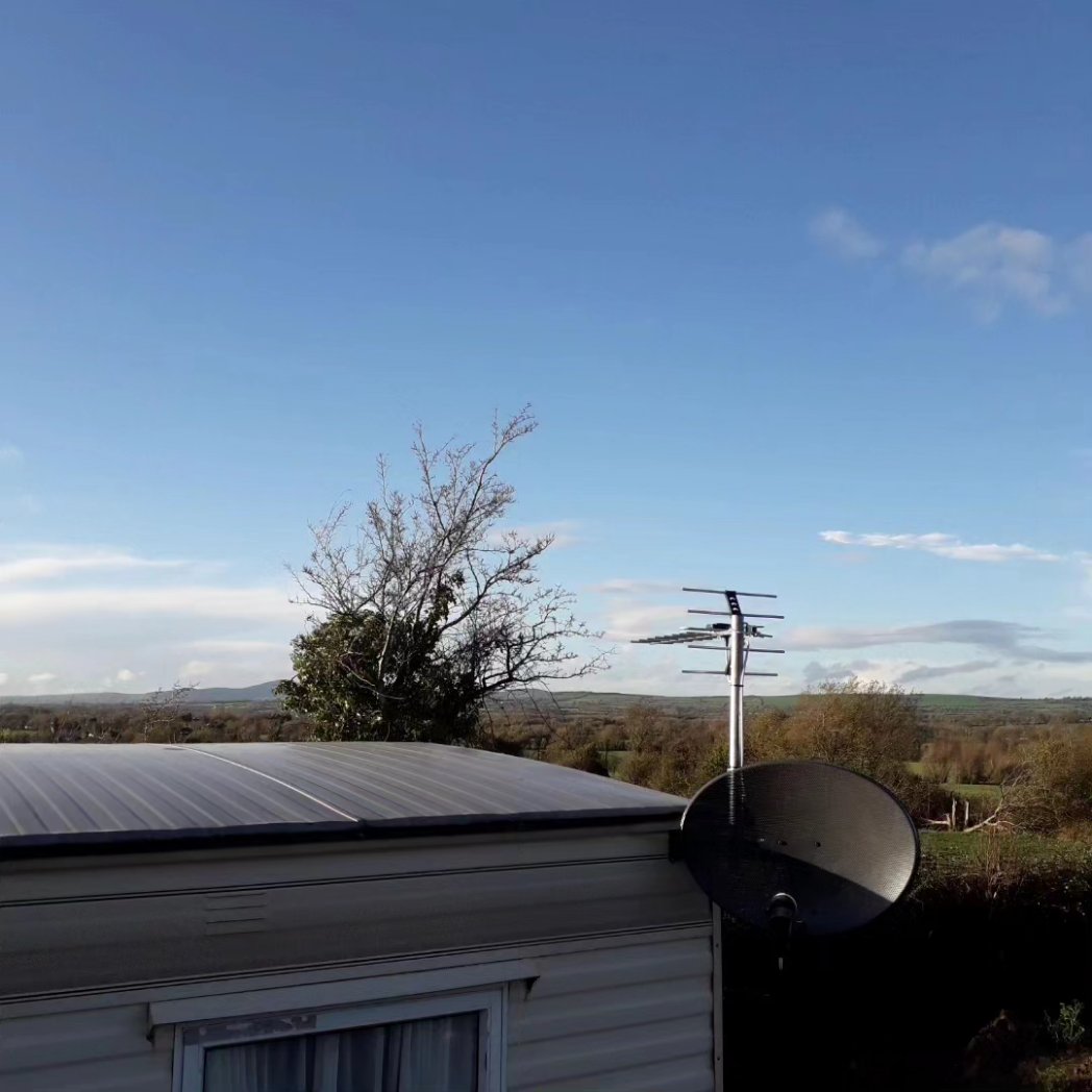 jasonmacfarland's tweet photo. Install of #saorview aerial &amp; #freesat dish on mobile home, all set for the summer #jmcsats #tvinstall https://t.co/CyU9IT34YT