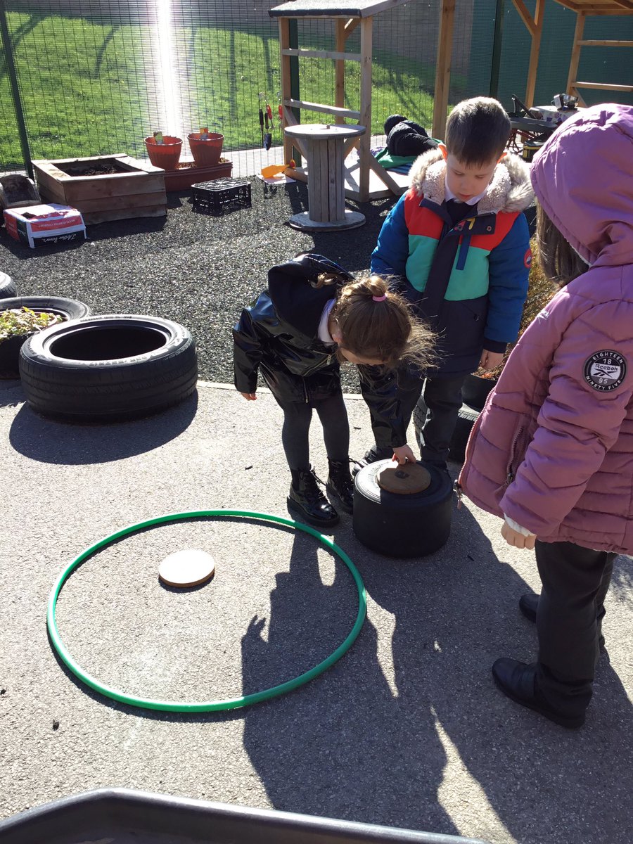QRA_2029Y2's tweet photo. Oh dear Miss Upton has been a little bit silly and has put the alphabet in the wrong order and missed some letters out. The children worked as a team to problem solve and to put the alphabet in the correct order. #qrawise #qraphse #qraphonics https://t.co/DpeF74j6Lj