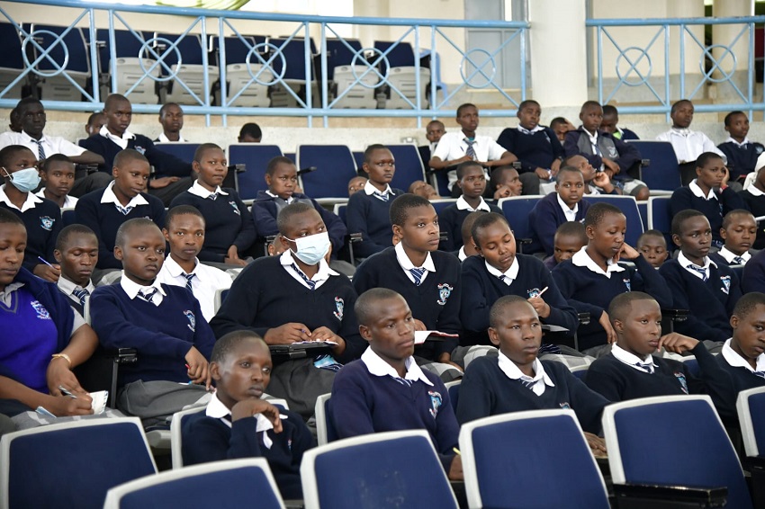 KenyattaUni's tweet photo. Ngiini Secondary School students, participate in the High School Students mentoring program at Kenyatta University. This program seeks to mentor and take the students through programs offered at the University. #HighSchoolStudnets #Mentoring #CareerAdvice #Careers #HighSchools https://t.co/FlB02Cyp3e