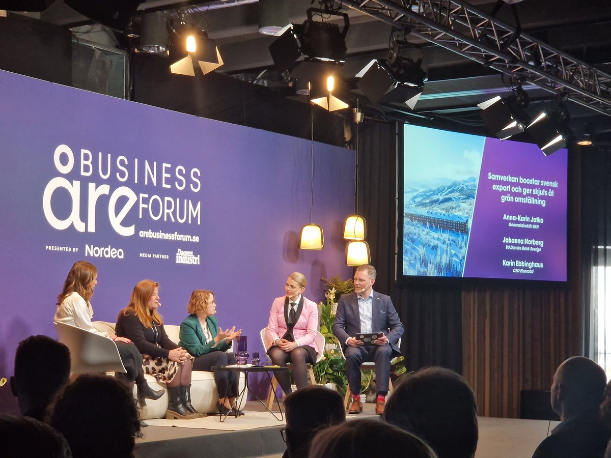 Dagens första All Female Panel @AreBusiness2023 👏 Och vilken panel det är!  Anna-Karin Jatko, GD <a href="/eknexport/">Exportkreditnämnden</a>, Johanna Norberg, VD <a href="/DanskeBankSE/">Danske Bank Sverige</a> &amp; Karin Ebbinghaus, CEO Elonroad. Och inte på nåt "tjejigt" tema som hållbarhet eller HR, utan exportfrämjande 💪 #arebiz #nordensdavos