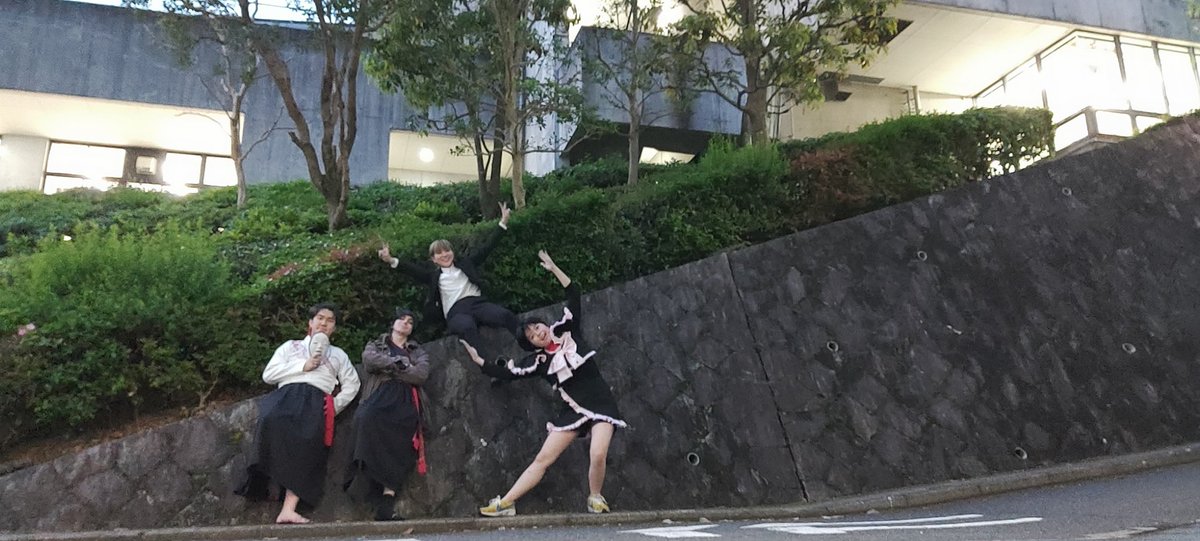 OUAshodou's tweet image. 青春してるんだよ。書道部も🥺