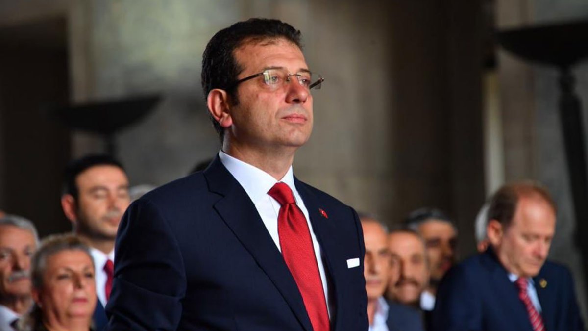 solcugazete's tweet photo. İstanbul'da bu bayramda İBB'ye bağlı toplu taşıma araçlarını yalnızca Türkiye Cumhuriyeti vatandaşlarına ücretsiz olacak. https://t.co/cInP7D0LDA