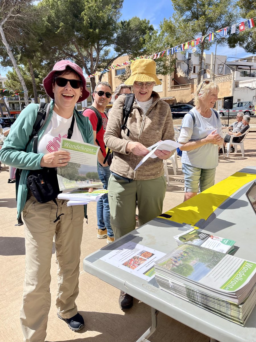 De Wandelkrant tweet media