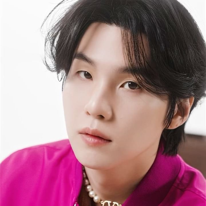 آرمی 
موافقید یه مروری روی دیسکوگرافی یونگی داشته باشیم؟
اگر همراهیمون میکنید اسکرین شات فراموش نشه 💜

🔸️آلبوم D-2:
spotify.link/sAN8SMNv8yb

🔸️آلبوم Agust D:
spotify.link/JkcRGDWv8yb

🔸️پلی لیست:
spotify.link/dLhvhVcw8yb

ادامه 👇