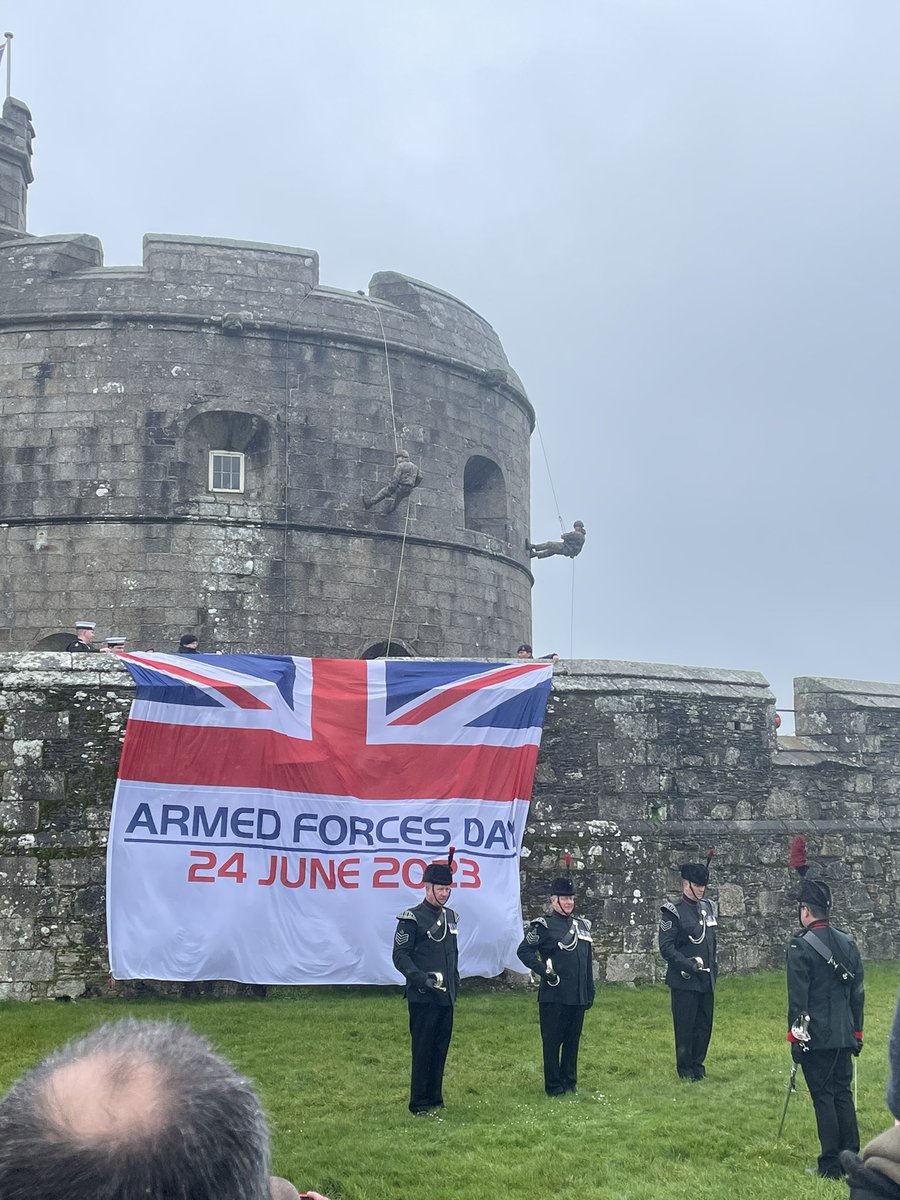 LivisWriting_'s tweet image. Though very wet, it was an exciting way to start counting down to Armed Forces Day at Pendennis Castle! Listen on the website to find out what’s happening and why it’s so important for many member of the military in Cornwall 
#armedforcesday #falmouth

liviswriting496334476.wordpress.com/2023/04/16/arm…